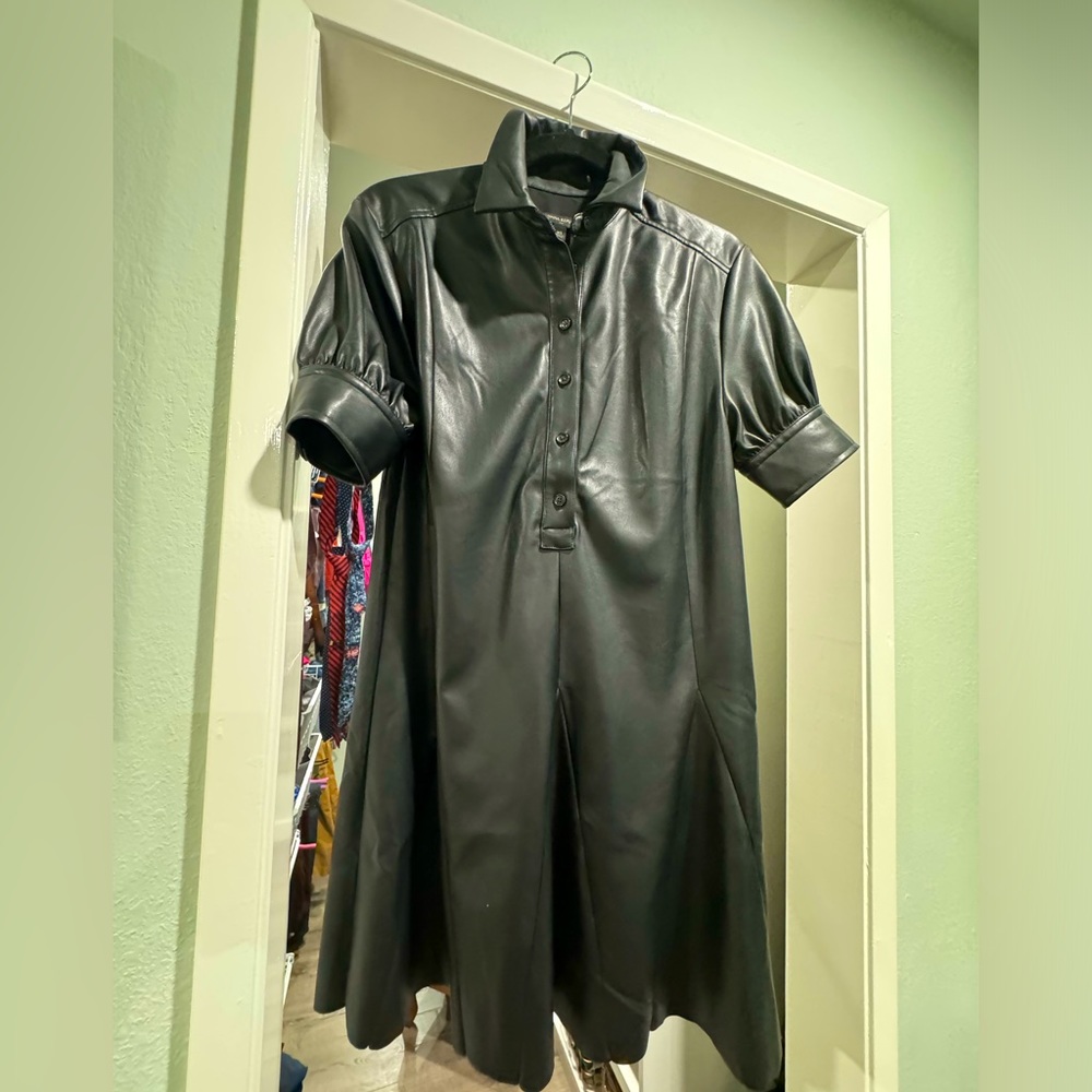 Faux banana republic black pleaded dress